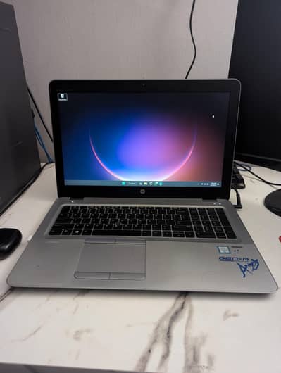 HP Elitebook 850g3, core i5 6th gen, 16gb ram