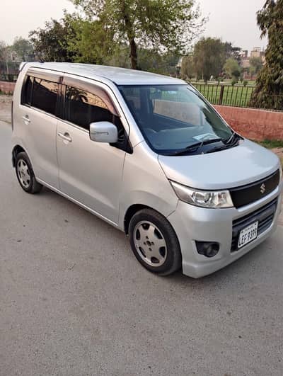 Suzuki wagnor stingray push start  full option female used