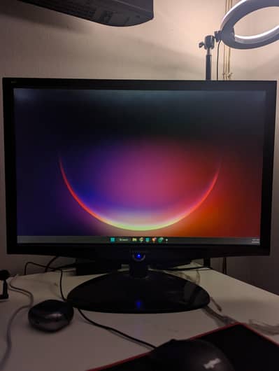ViewSonic 24 inch LCD monitor