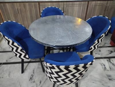 Four Seater Dinning Table