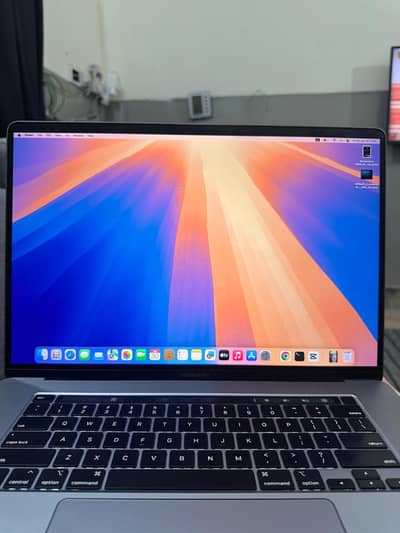 MacBook Pro 2019 16-inch Core i9 - 32gb Ram