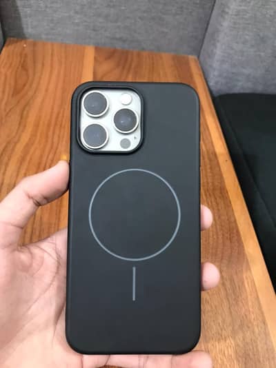 Apple iPhone 15 Pro Max 100% health