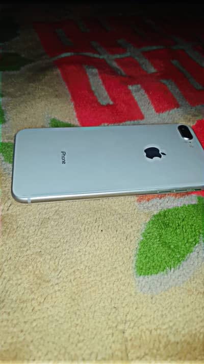 I phon 8 plus 256 gb official approved ha all Oky