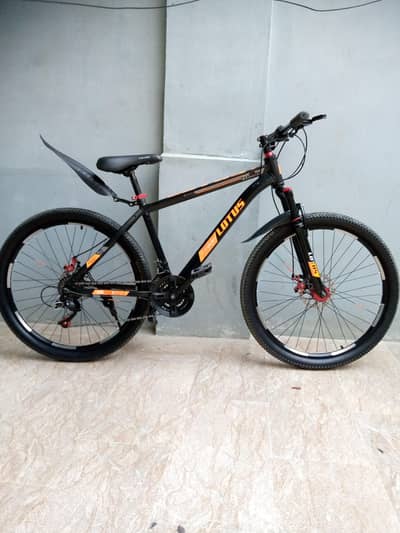 Like Brand New Lotus bicycle size 26 inch Aluminum light weight