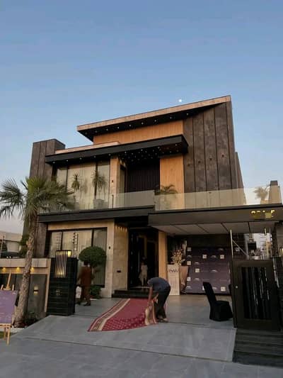 1 Kanal Brand New Luxury Furnished House for Rent in a Prime Location of Bahria Town, Lahore.
