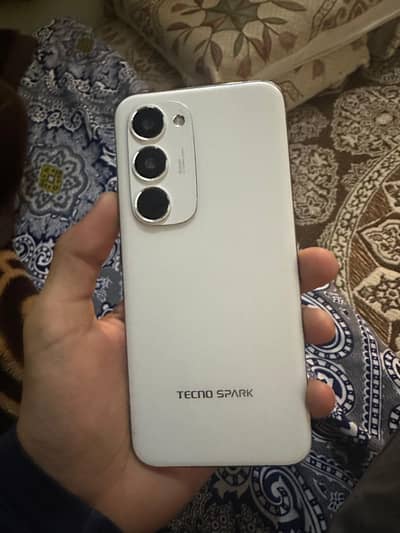 spark 40 pro plus new brand new just box opened