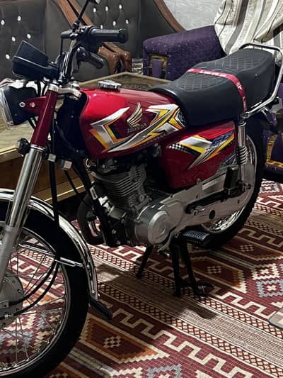 Paka 2025 model honda urgent sale neat clean bike. 0/312/05/05/471