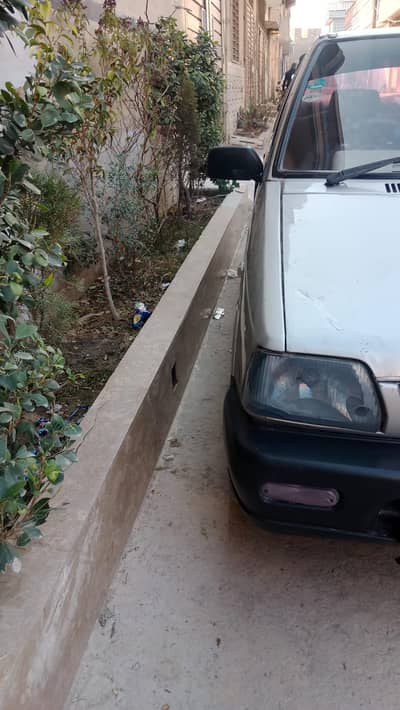 ma apni car sell kar raha car full showerd Hain aur andhar say apni co