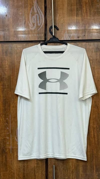 Under Armour Adidas Puma T Shirts Large