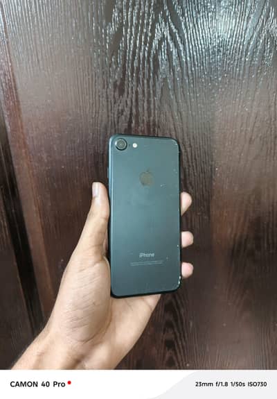 iPhone 7 factory unlock