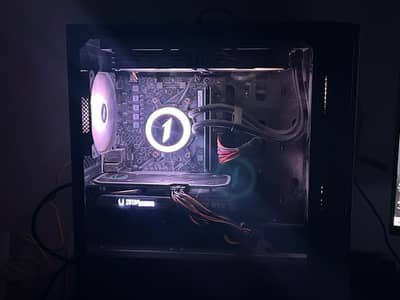 High-End Gaming PC | Monitor included