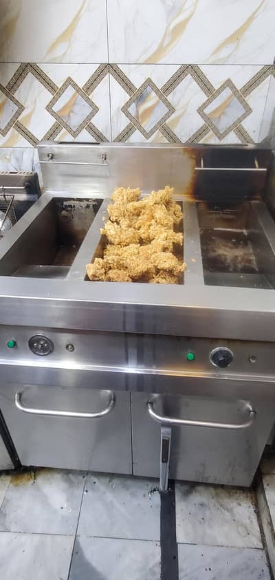double 16L deep automatic fryer  urgent for sell