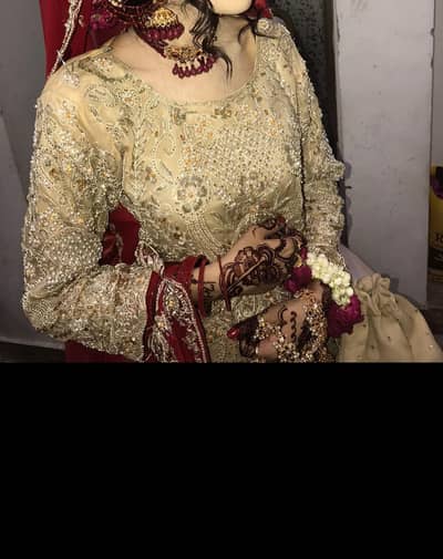 Bridal dress with heavy embroidery just 1 time use