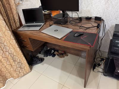 Executive office table /w side table shelf