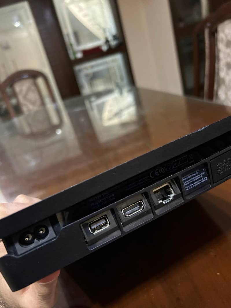 Ps4slim 2
