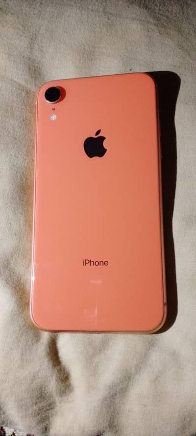 I PHONE XR IN ROSE PINK COLOUR .