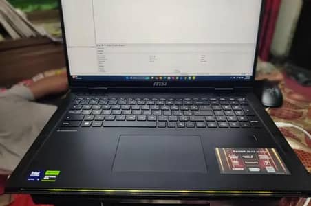 MSI Raider 18 Ai Ultra 9 285HX Rtx 5090 24 GB