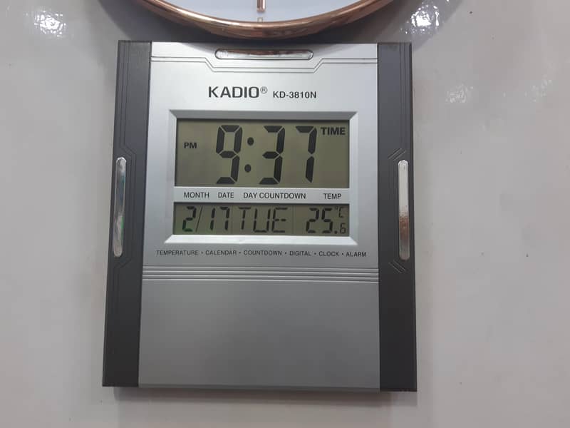 Digital Clock Digital Watch  Full Automatic Time Table Analog Clock 10