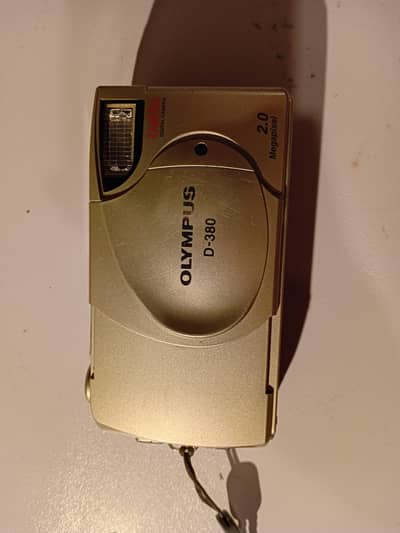 Olympus D-380 2.0 Megapixel Camedia Digital Camera