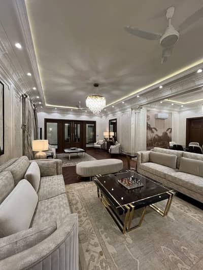 Spacious House Is Available In Gulshan-E-Iqbal - Block 5 For Sale