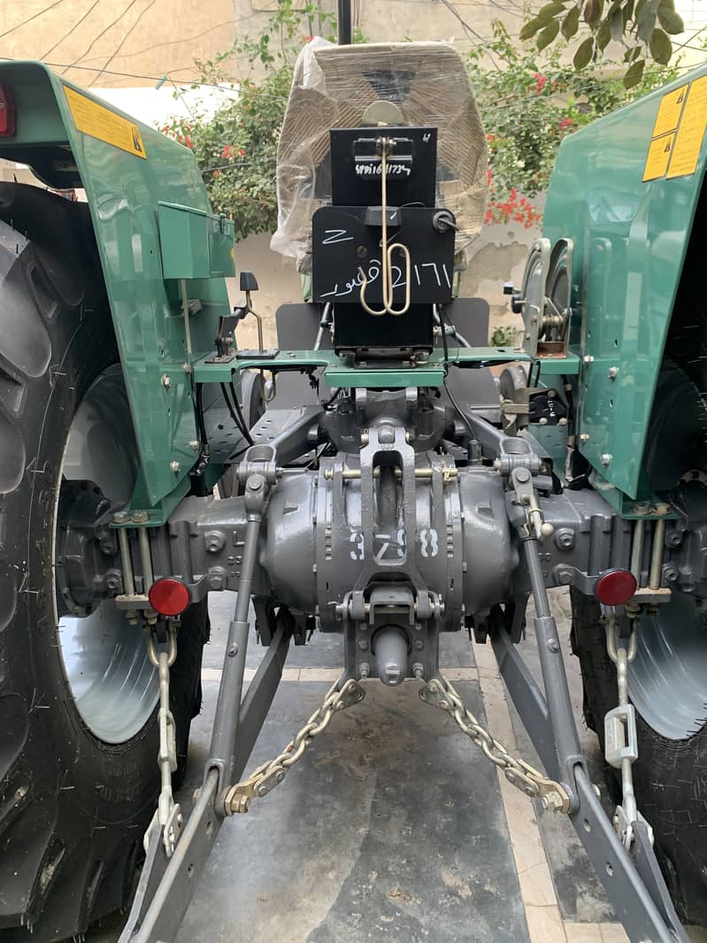 Millat tractor 385 4