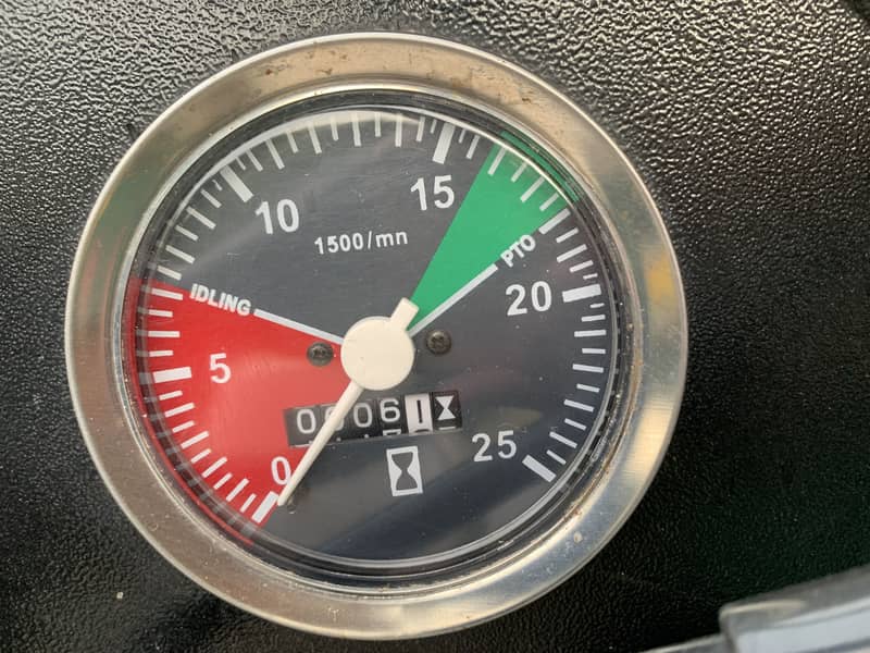 Millat tractor 385 12