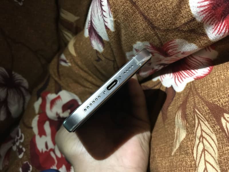 Iphone 15 pro max 3