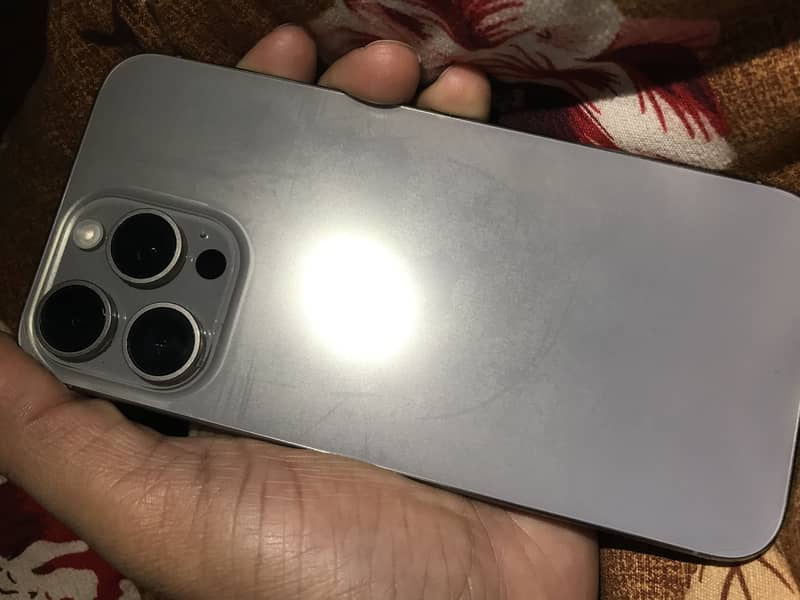 Iphone 15 pro max 8