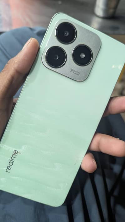 I'm selling my phone Realme C63
