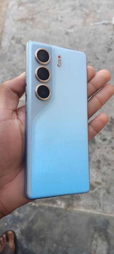 tecno camon 40