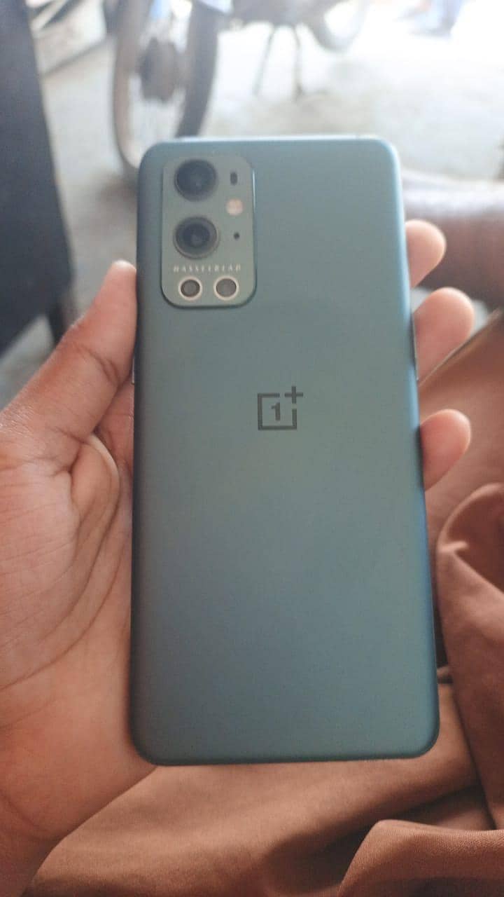 OnePlus 9 pro 10/8          03021113848 3