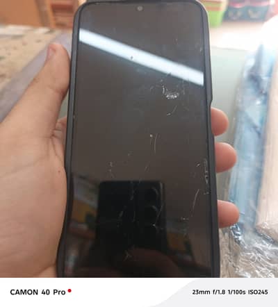 Redmi 13c 6/128 panel crack ha chony my bilkul theek ha box charger ha