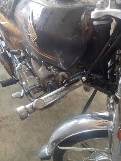 Honda cg125 self start gold edition