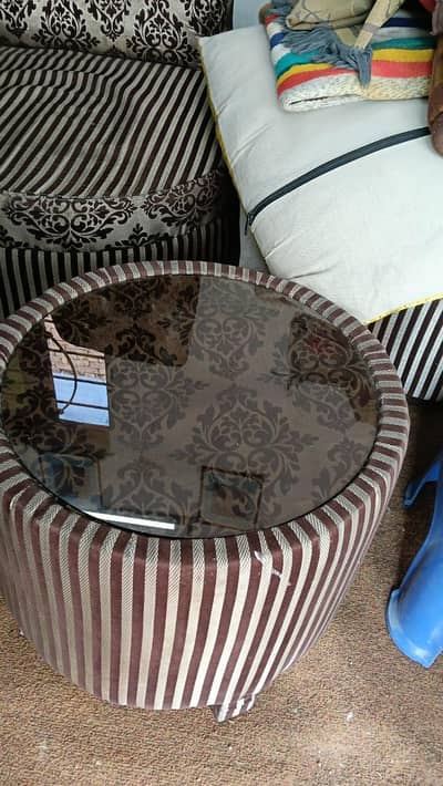 Luxury 2 Sofa Chairs with Round Table – Like New Condition