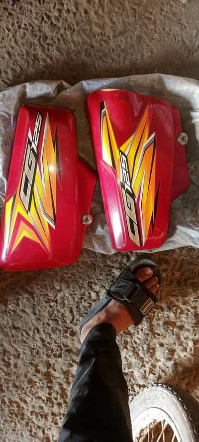 Honda 125  2021 model original tanki tapy