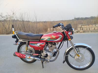 Honda 125 model 2023 lush condition