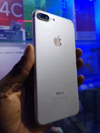 iphone 7 plus 128 GB my WhatsApp number 03 25 022 67 56