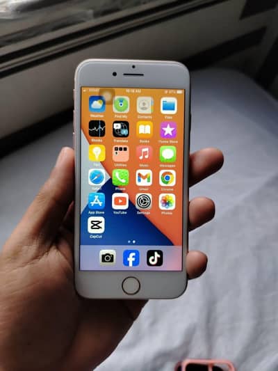 iphone 7 plus 128 GB my WhatsApp number 03 25 022 67 56