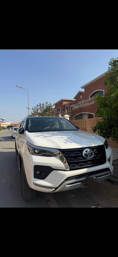 Toyota Fortuner 2.7 V 2021