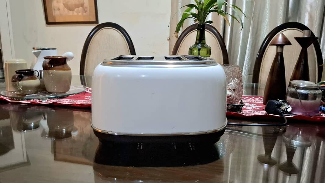 IMPORTED TOASTERS 7