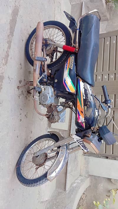 used condition cd 70 black colour 03184050949