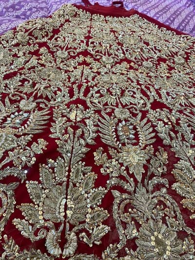 lahnga Mohsin and moon