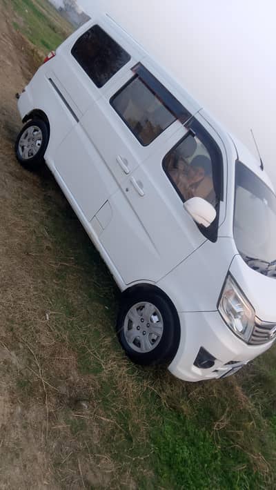 karvaan plus 21/22 Only 1 piece touching