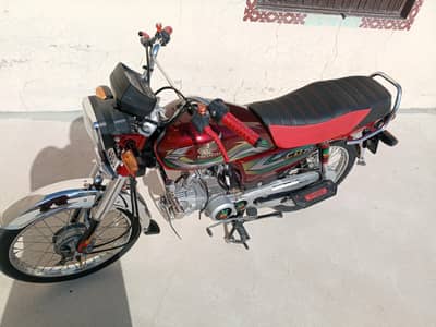 Honda CD70 Model 2022/23 Urgent Sale