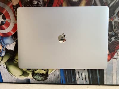 Apple Macbook Pro 15.4 inch, Touch Bar i7 512 GB with 16GB Urgent Sale