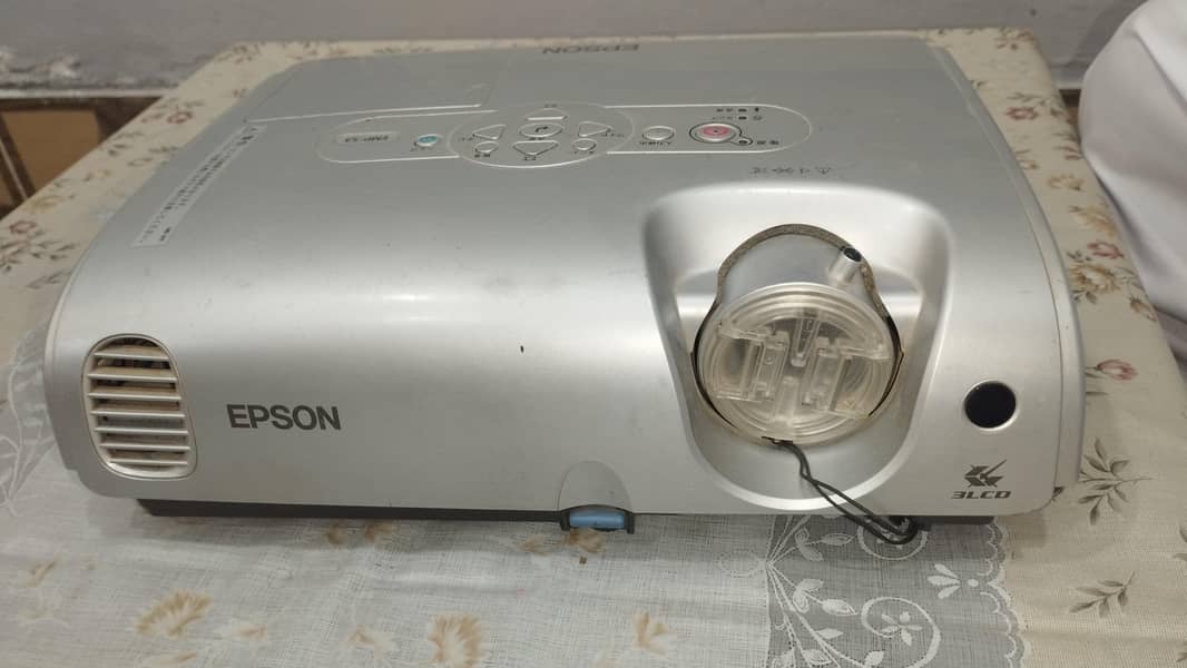 Epson projector 2