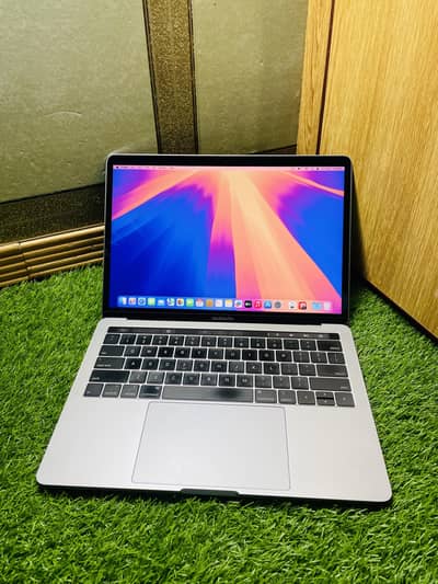 Apple MacBook Pro  2019(13.3") i7 16/1TB