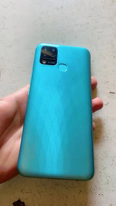 box charger sath 6 gb 128 condtion 10/9 penal change