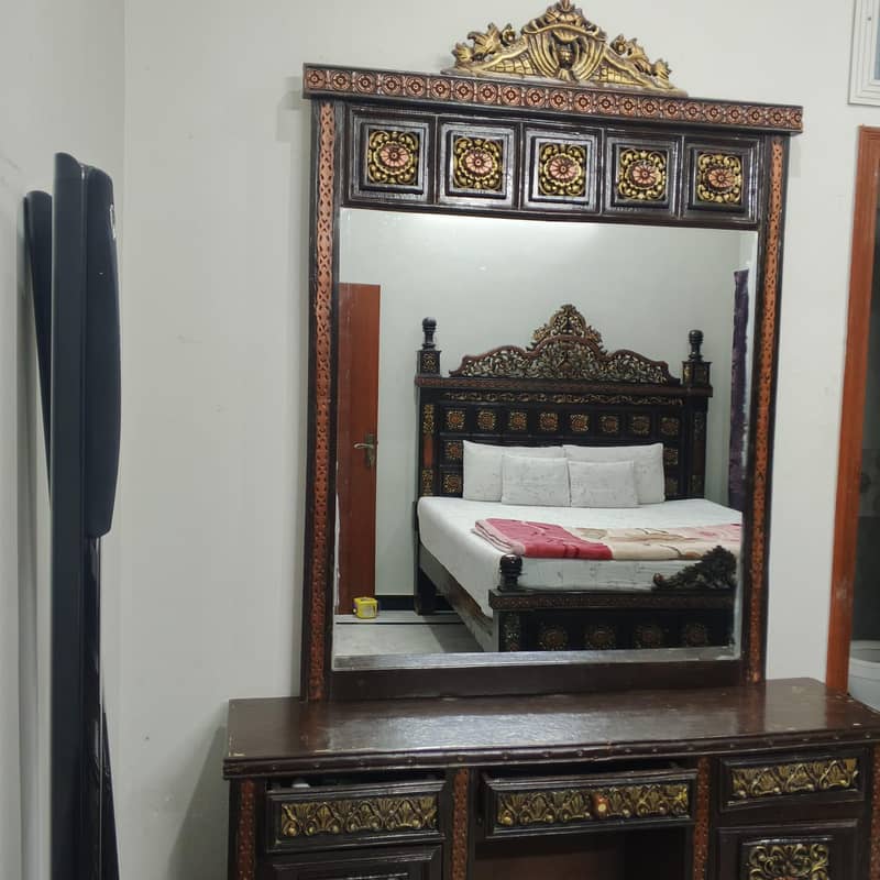 bed n dressing table 5