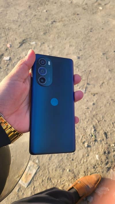 Motorola edge 30pro (2022) premium model (snapdragon 8gen1)